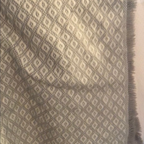 Scarf - Picture 3 of 3